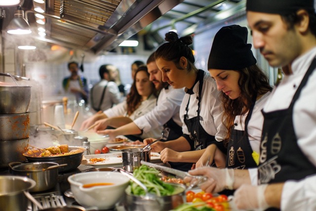 food tour team building lyon decouvrez experience culinaire unique 1