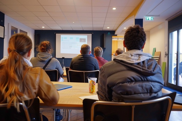 quiz room team building chateau gaillard 1