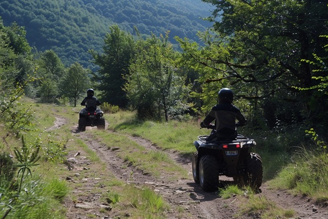 randonnee quad team building pres puy velay 1