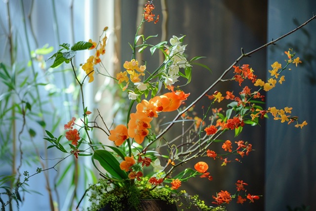 ikebana team building paris boost collaboration flower arranging 1