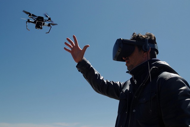 pilotage drone realite virtuelle team building seo 2