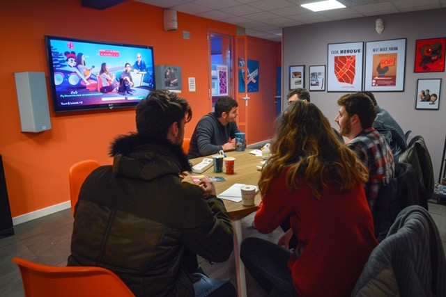 quiz room team building poitiers renforcez cohesion equipe 3