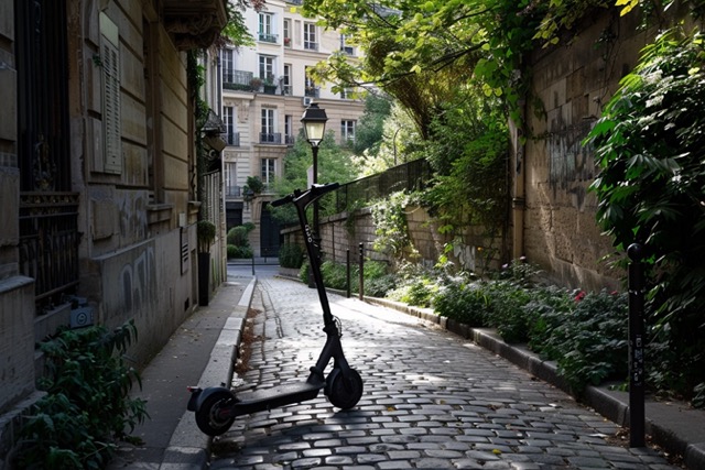 visite paris trottinette electrique team building 2